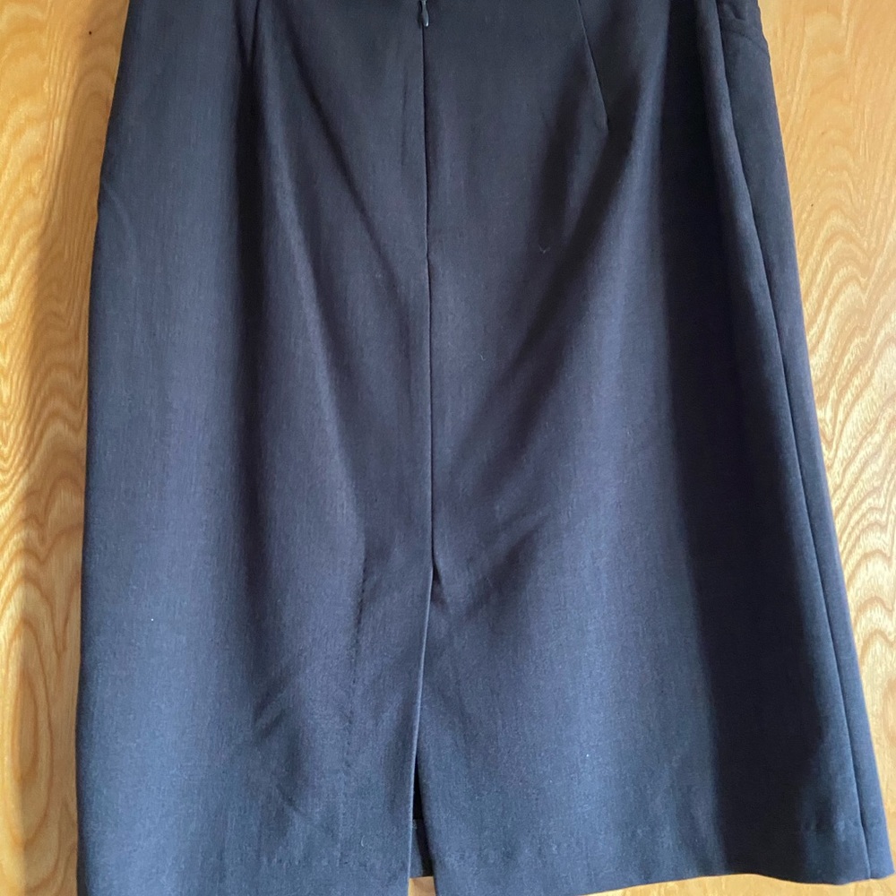Suit skirt